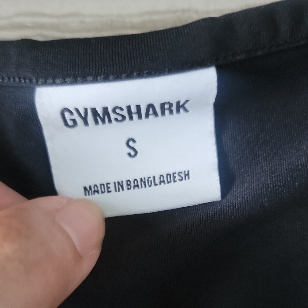 Gymshark Black Workout Tank Women's - Picture 2 of 5